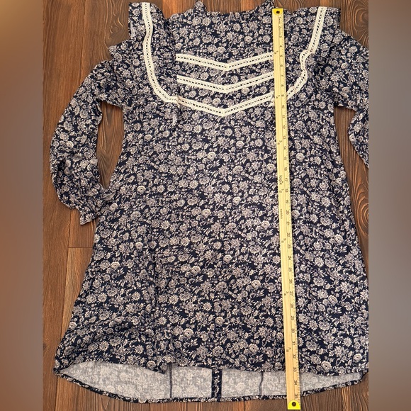 The New Society Floral Navy Smock Dress with Lace Details - Picture 10 of 16